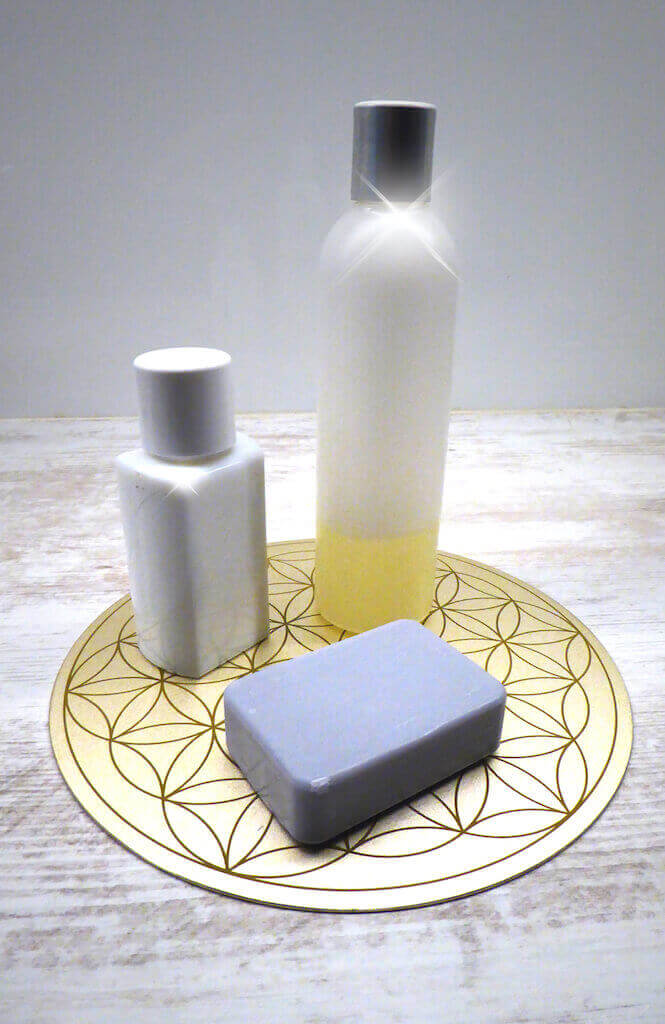 Untersetzer Blume des Lebens_mittel Energetisieren Sie vom Duschgel bis zum Make-up im Bad mit dem Untersetzer Blume des Lebens.